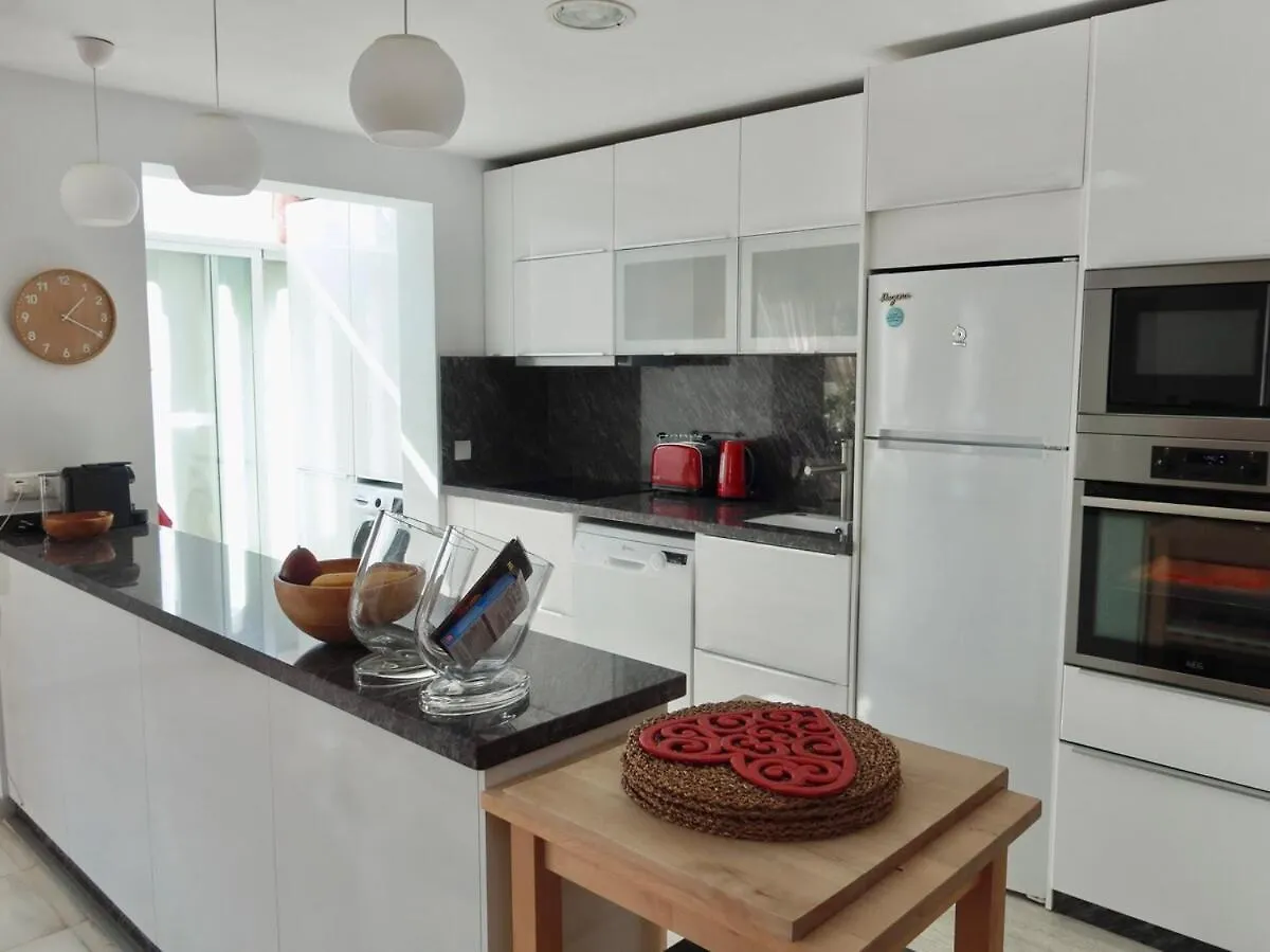 2 Bedroom Apartment Pool Views - Los Naranjos Marbella