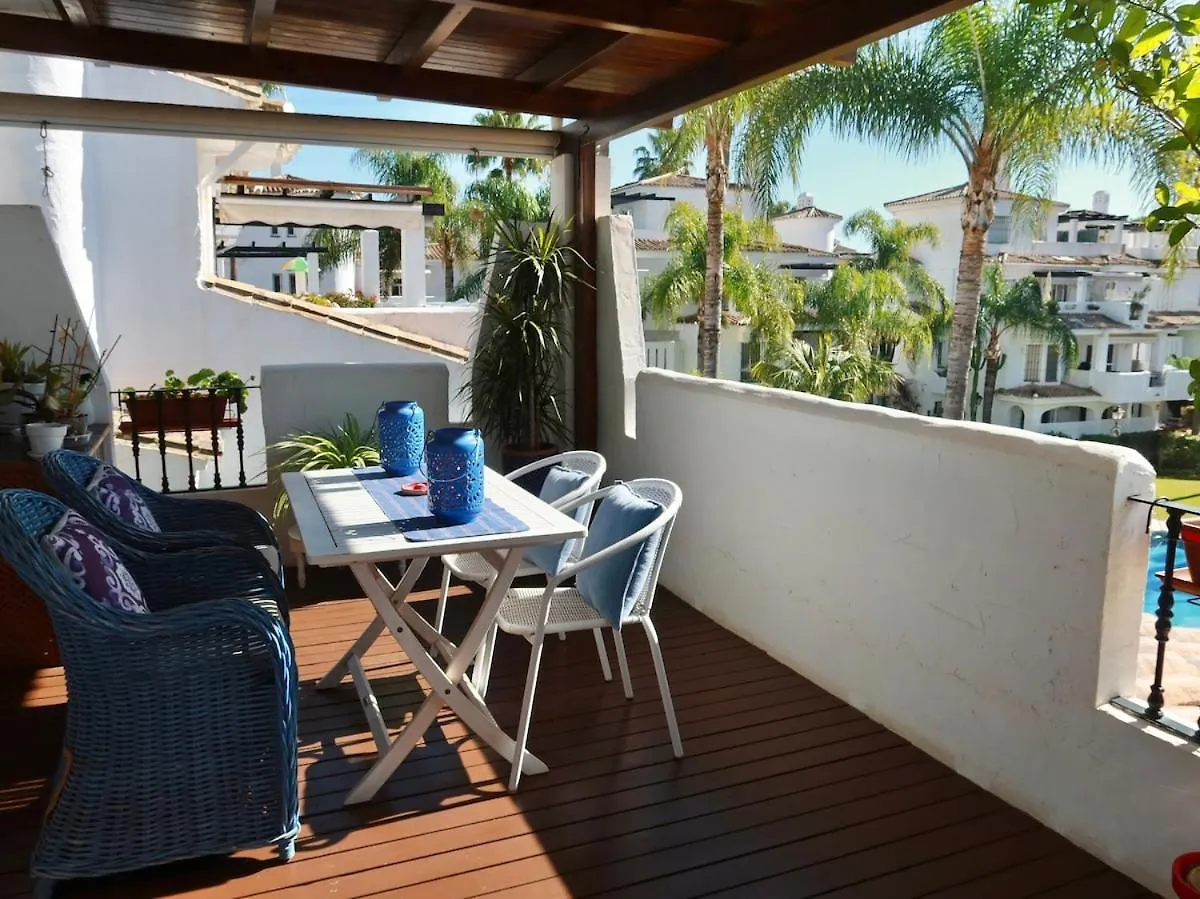 2 Bedroom Apartment Pool Views - Los Naranjos Marbella 0*,  İspanya